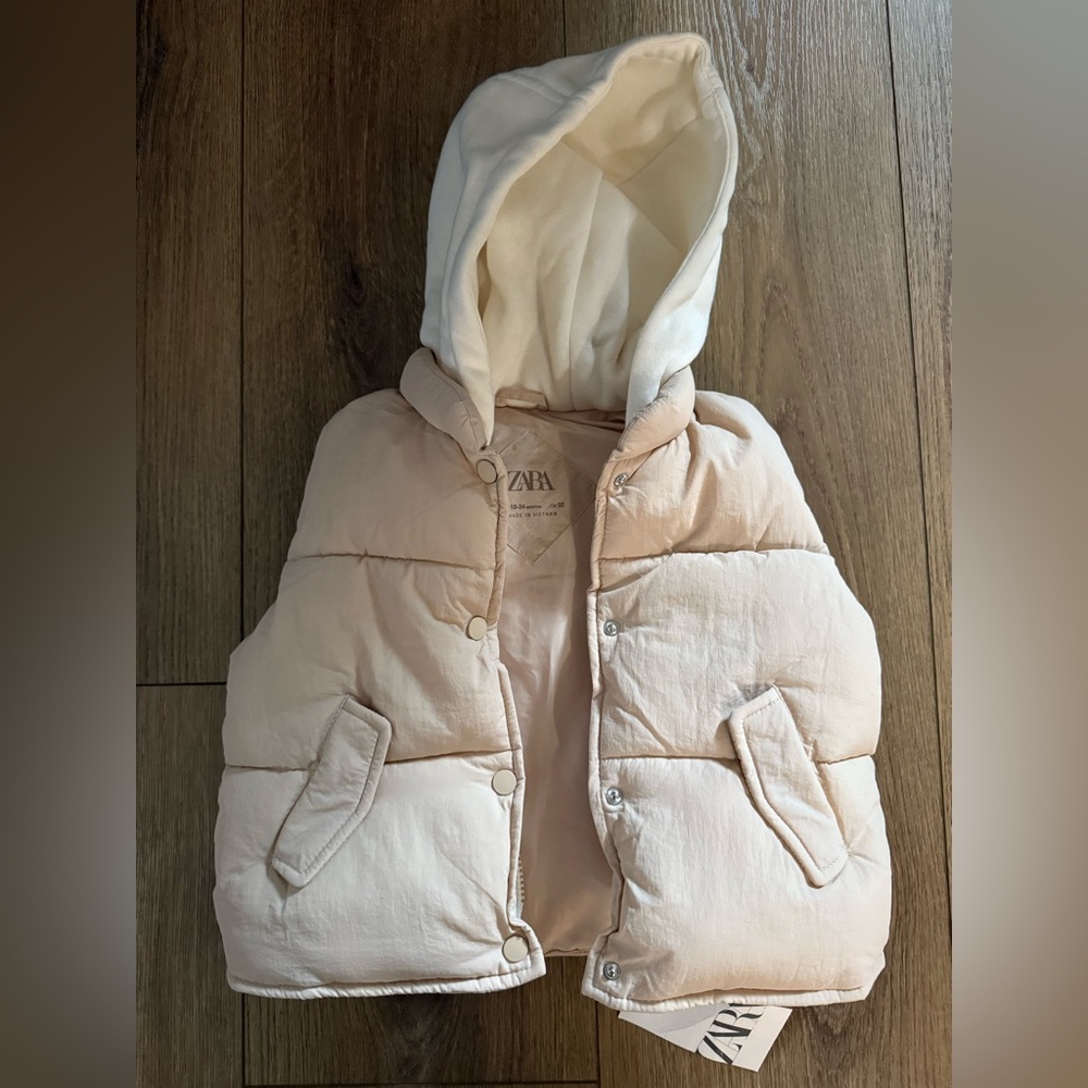 Zara Beige Hooded Puffer Vest - NWT